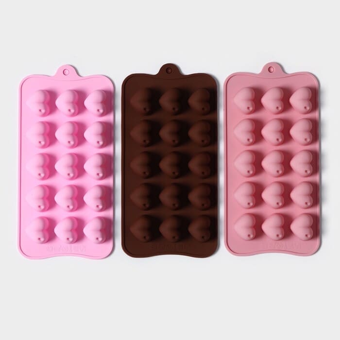 картинка Форма для шоколада «Сердечки», 19,5×10×1,8 см, 15 ячеек (2,7×2,3 см), цвет МИКС от магазина АСЯ