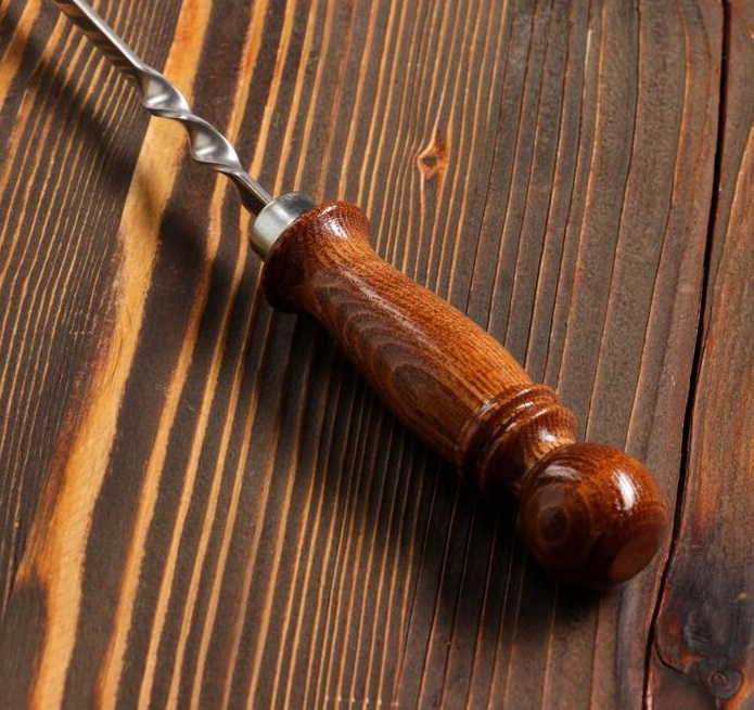 картинка Кочерга узбекская с деревянной ручкой, матовая 40/1 см, полная длина 62 см, сталь 3 мм, 5164423 от магазина АСЯ