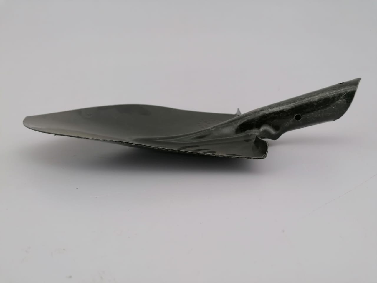 картинка Лопата штыковая  без черенка,закругленная Рельсовая Сталь от магазина АСЯ