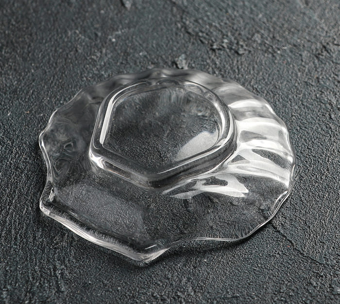 картинка Блюдо стеклянное сервировочное «Ракушка», 10×2 см, фигурное, 4343209 от магазина АСЯ